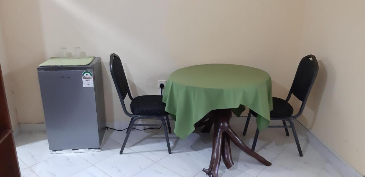 Armaan Guest House ディアニ・ビーチ エクステリア 写真